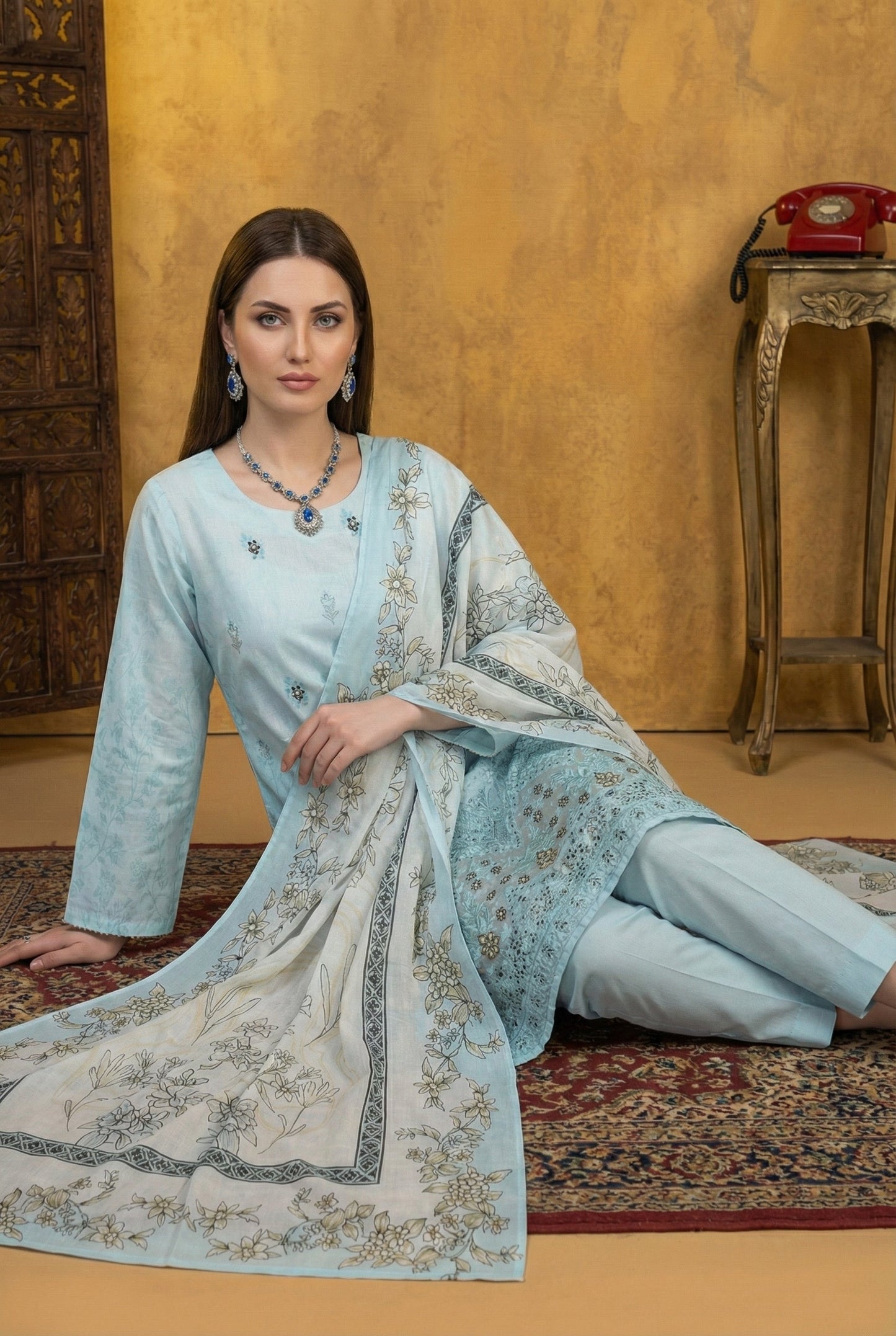 Monaliza MZ-05 | Luxury Emb Lawn 3PC