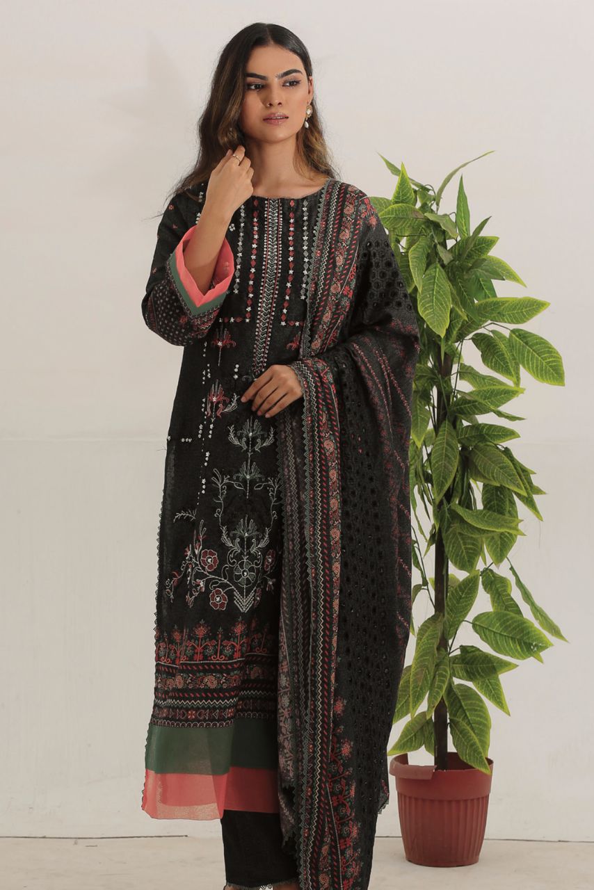Safron By Anaya Noor Embroidered Karandi-3PC