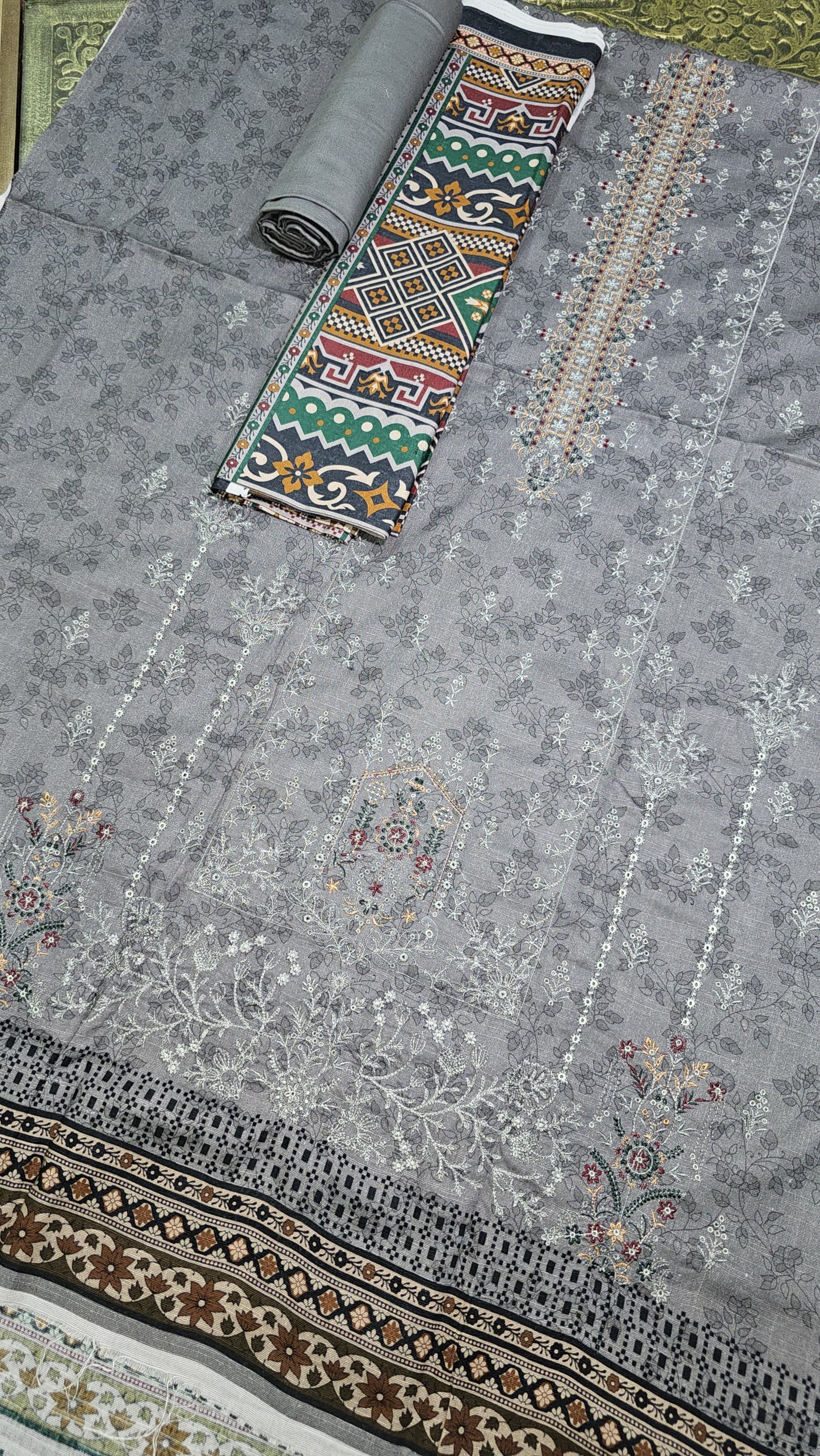 Anaya Noor 3-Pcs Emb Khaddar