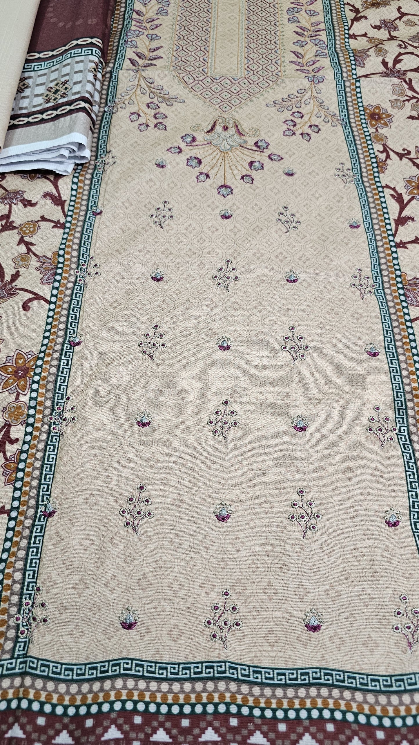 Anaya Noor 3-Pcs Emb Khaddar