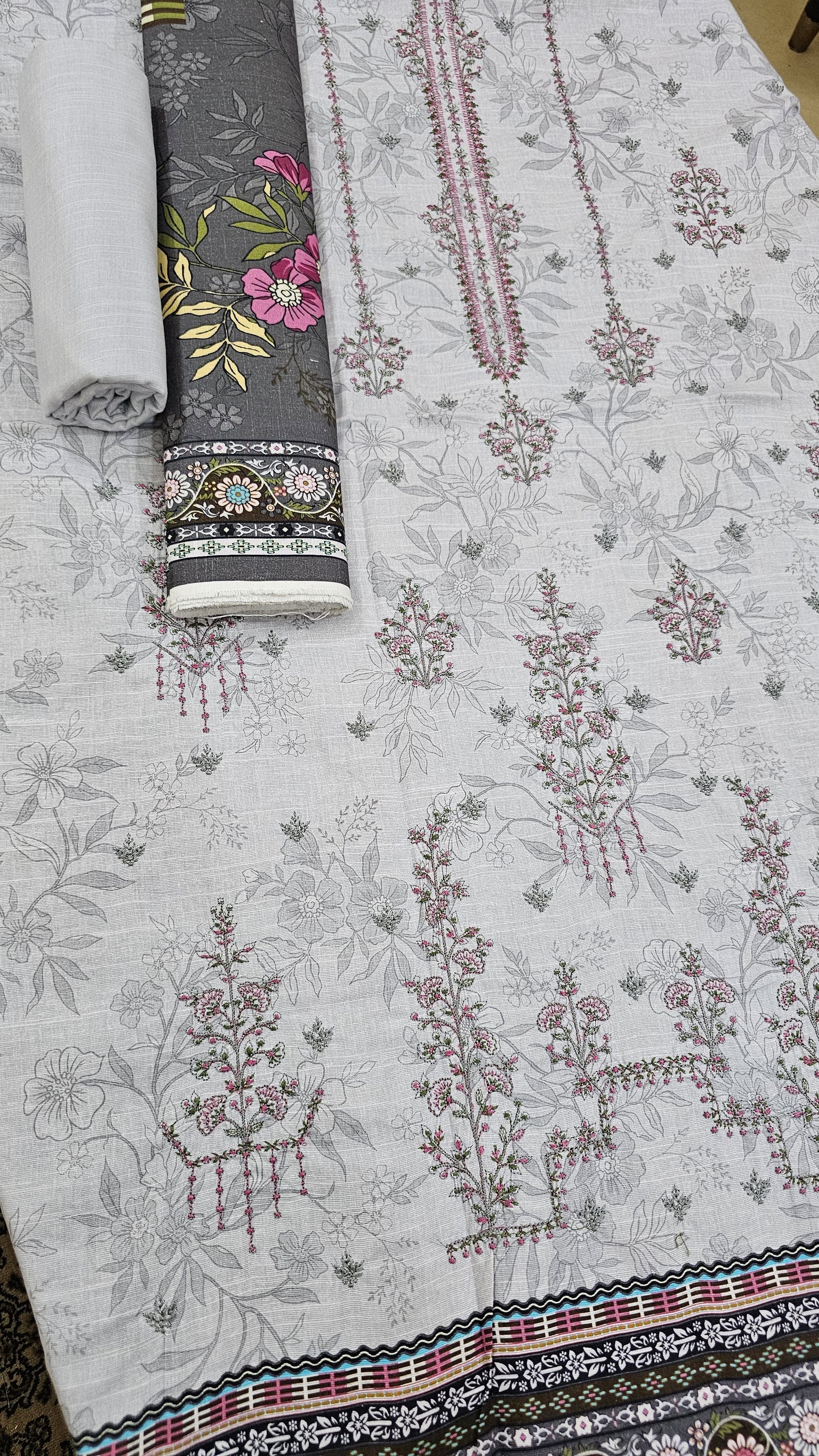 Anaya Noor 3-Pcs Emb Khaddar