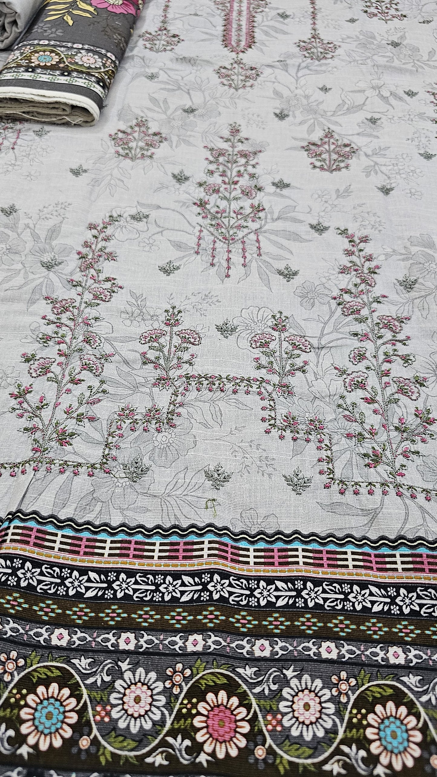 Anaya Noor 3-Pcs Emb Khaddar