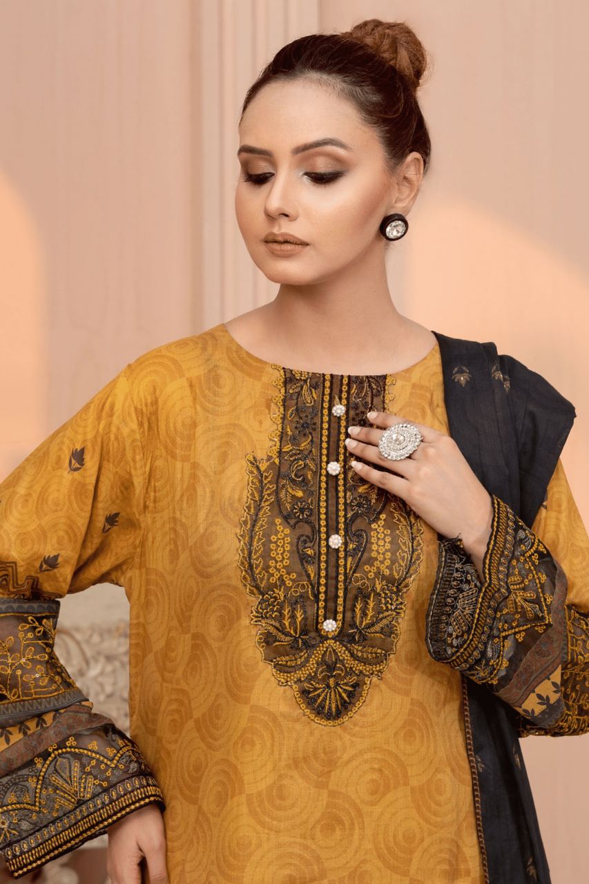 Gull-e-Noor Anaya Digital Print With Emb Patch Lawn-3PC