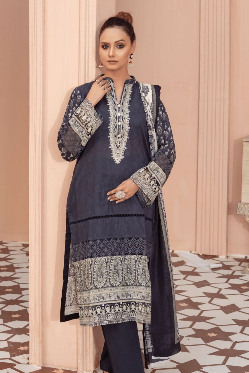 Gull-e-Noor Anaya Digital Print With Emb Patch Lawn-3PC