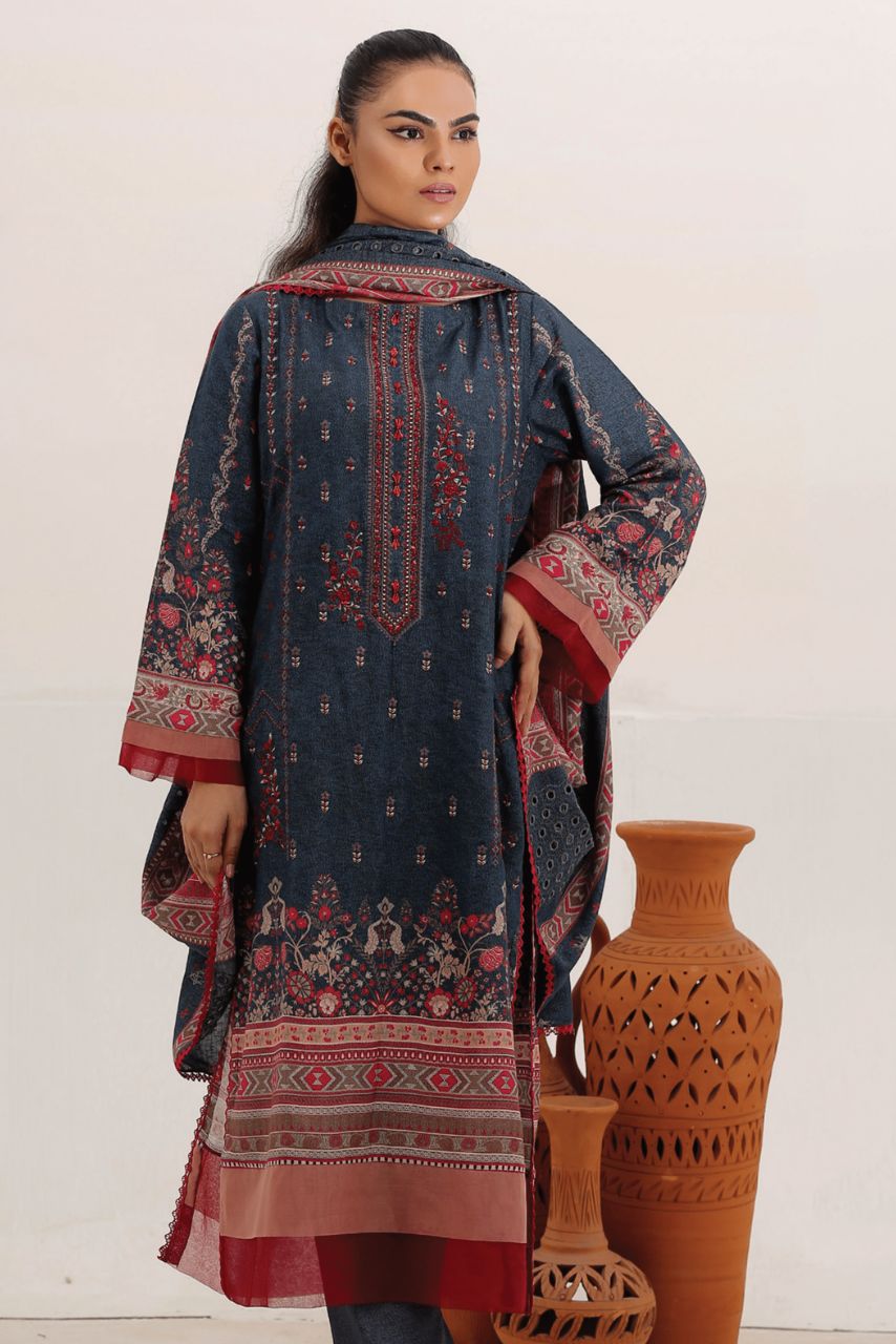 Safron By Anaya Noor Embroidered Karandi-3PC