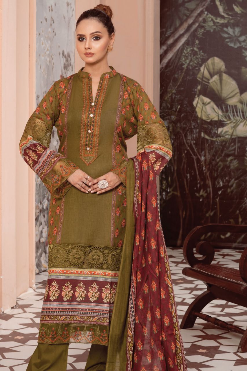 Gull-e-Noor Anaya Digital Print With Emb Patch Lawn-3PC