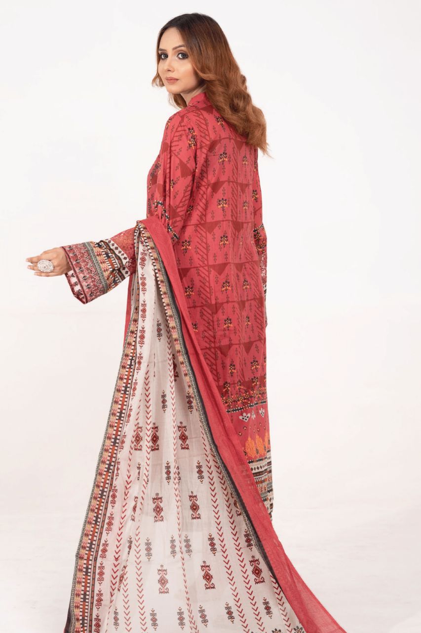 Gull-e-Noor Anaya Digital Print With Emb Patch Lawn-3PC