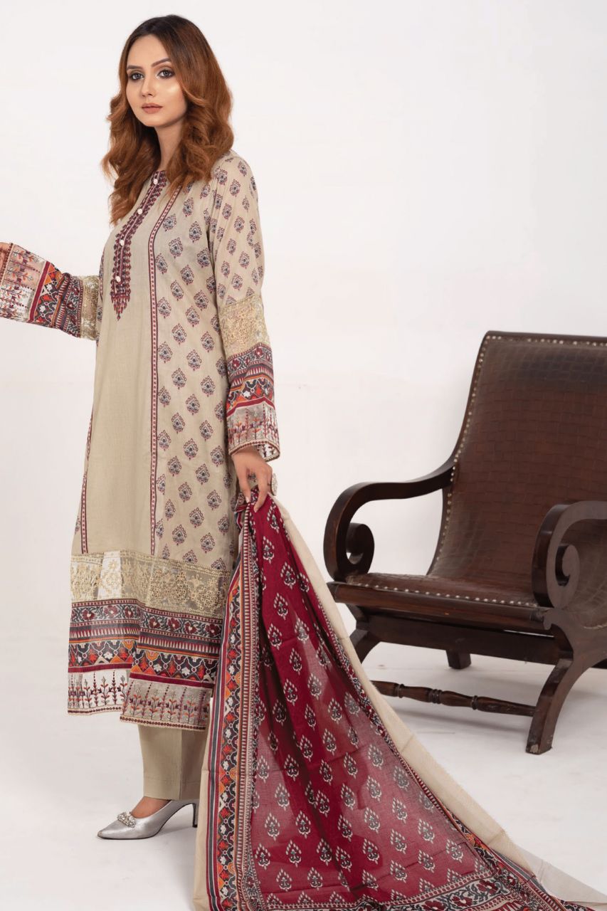 Gull-e-Noor Anaya Digital Print With Emb Patch Lawn-3PC