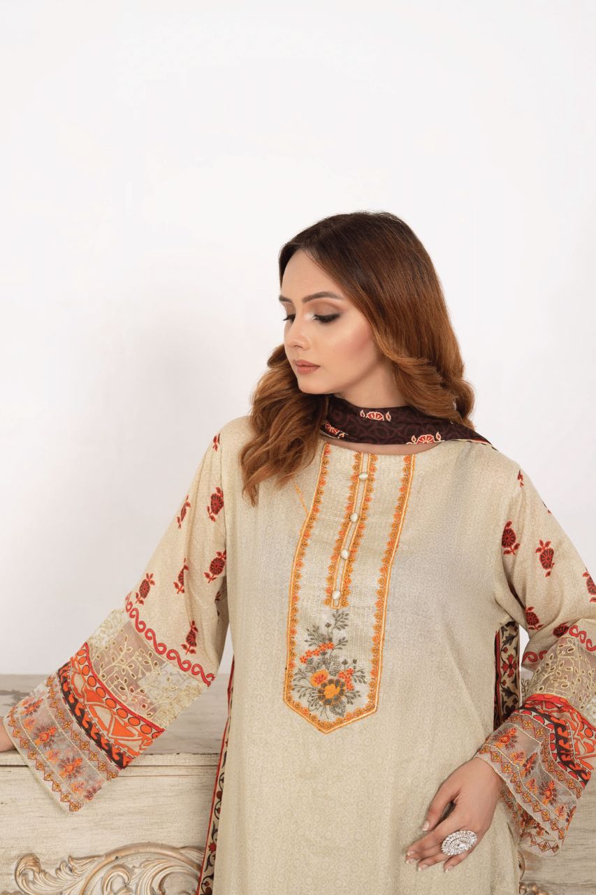 Gull-e-Noor Anaya Digital Print With Emb Patch Lawn-3PC