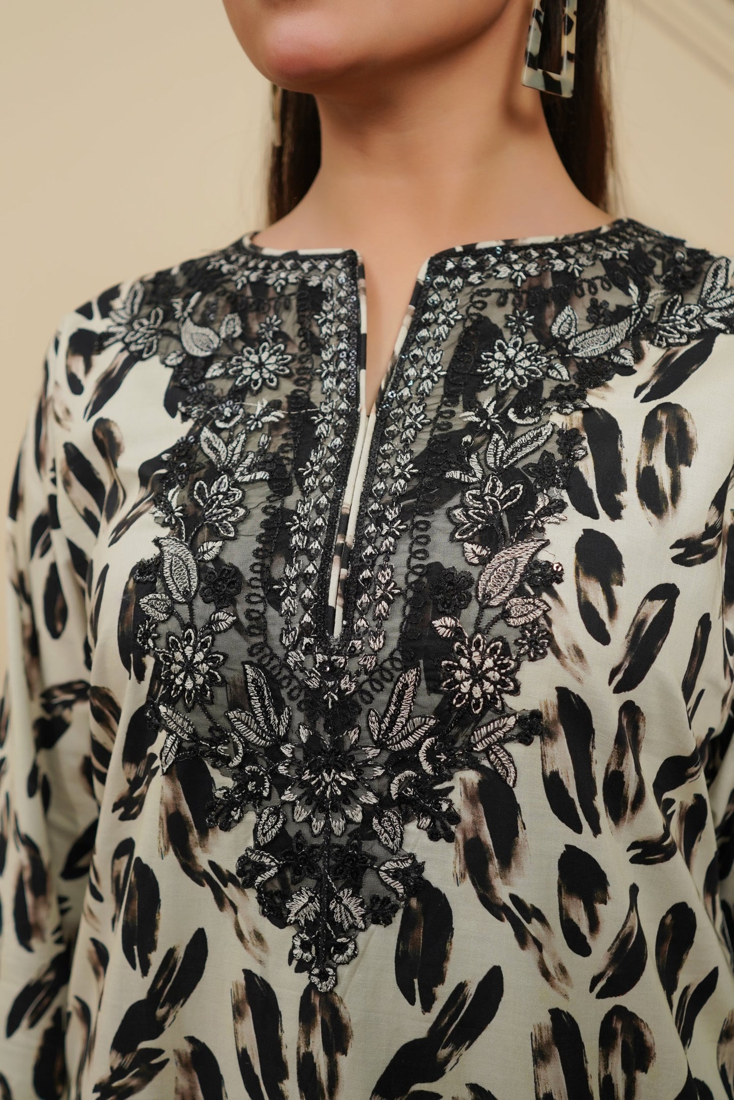 Moco D-02 | Emb & Printed