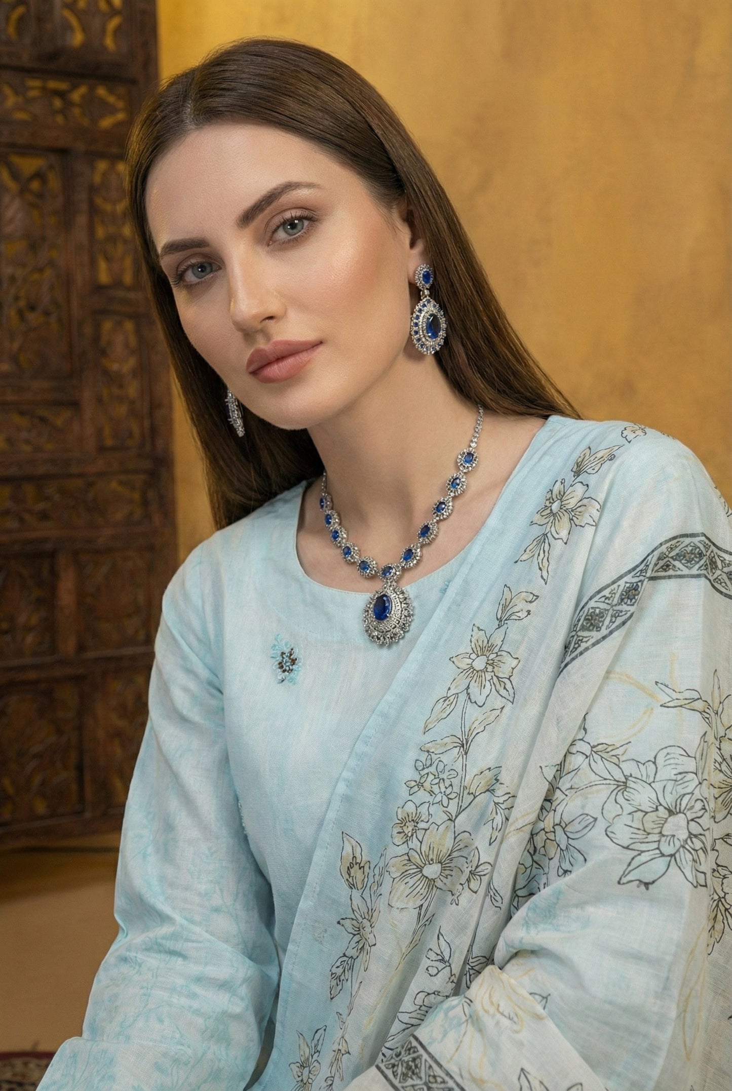 Monaliza MZ-05 | Luxury Emb Lawn 3PC