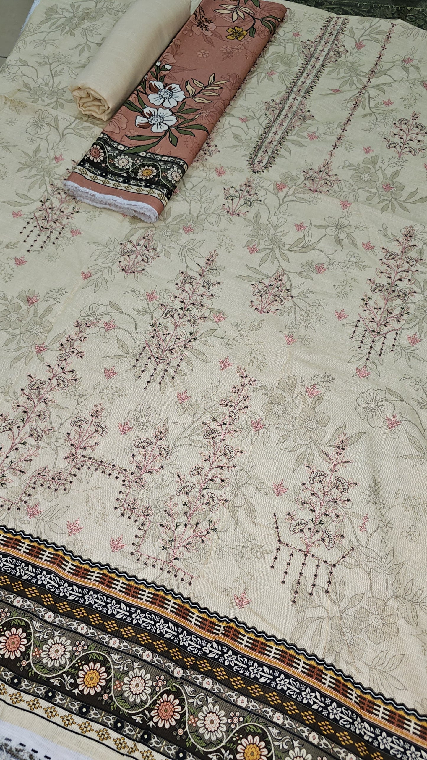 Anaya Noor 3-Pcs Emb Khaddar