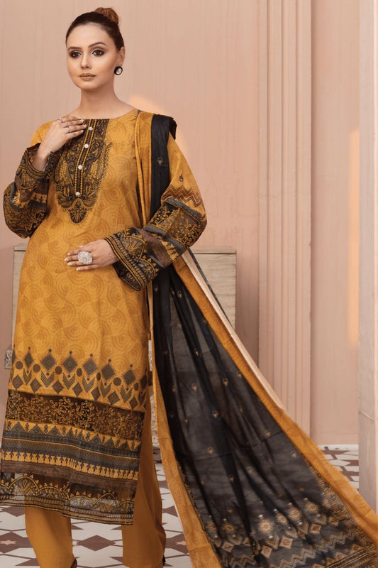Gull-e-Noor Anaya Digital Print With Emb Patch Lawn-3PC